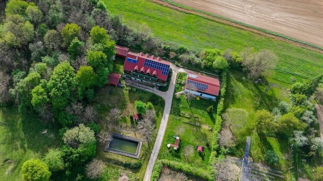 Eladó hotel, Lispeszentadorjánban 360 M Ft, 12 szobás