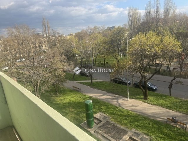 Eladó panellakás, Budapesten, XI. kerületben 55.5 M Ft, 1 szobás