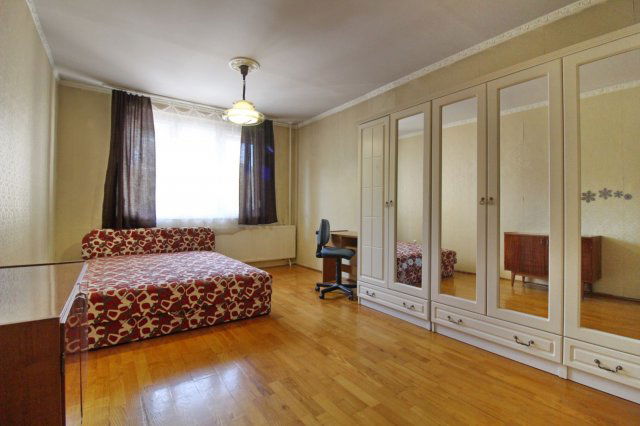 Kiadó panellakás, albérlet, Debrecenben 230 E Ft / hó, 2 szobás