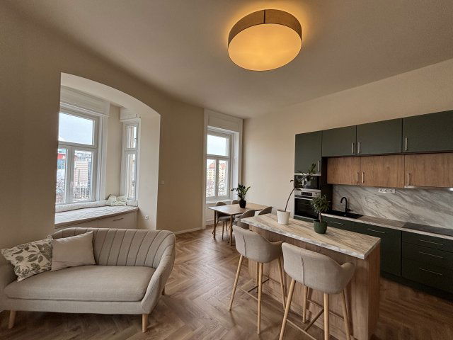 Eladó téglalakás, Budapesten, I. kerületben, Ostrom utcában