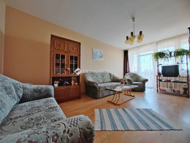 Eladó téglalakás, Szombathelyen 38 M Ft, 2 szobás