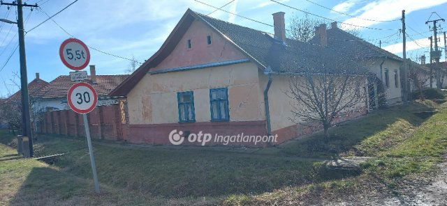 Eladó családi ház, Kunszentmártonban 6.499 M Ft, 1+1 szobás