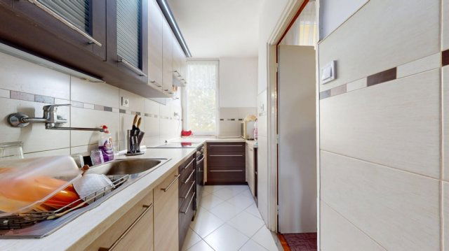 Eladó téglalakás, Tiszavasváriban 18 M Ft, 2+1 szobás