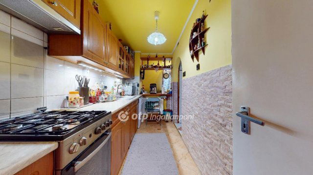 Eladó téglalakás, Nyíregyházán 49.5 M Ft, 3 szobás