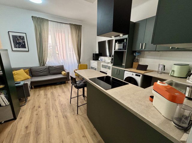 Eladó téglalakás, Budapesten, VII. kerületben 74.9 M Ft