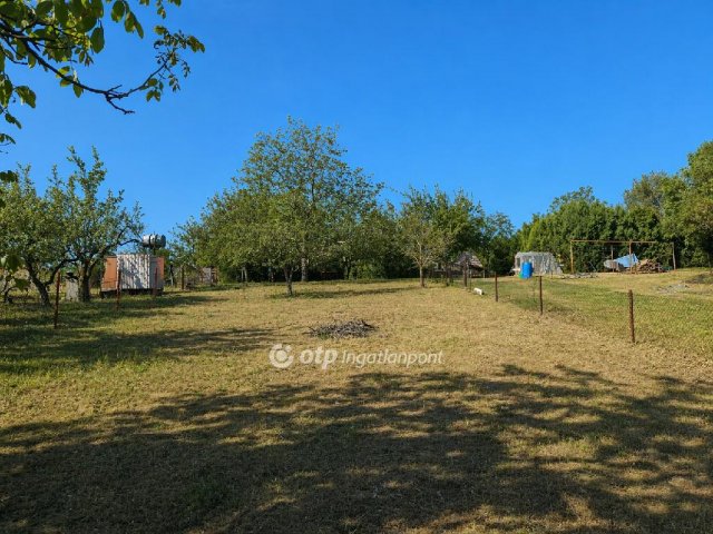 Eladó telek, Dunaharasztin 39.9 M Ft / költözzbe.hu