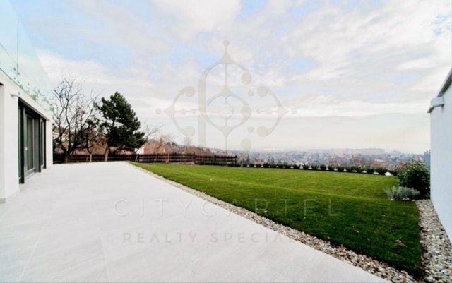 Eladó téglalakás, Budapesten, XII. kerületben, Arató utcában