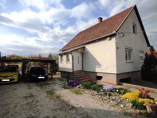 Eladó családi ház, Dunakeszin 164.9 M Ft, 4 szobás