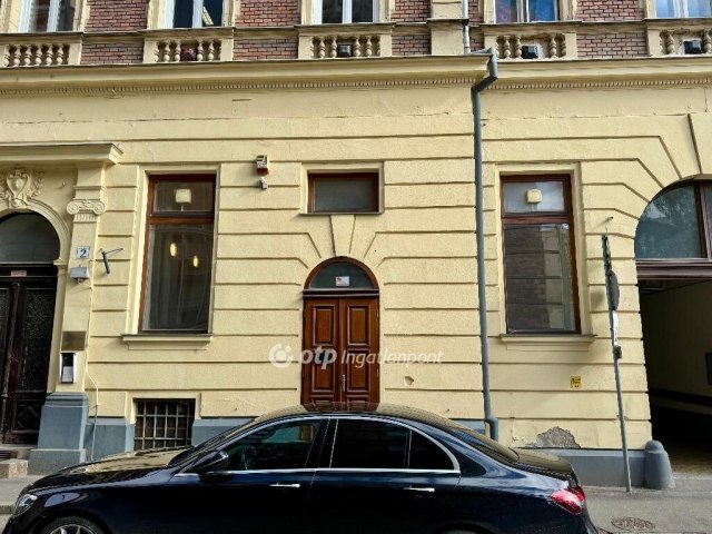 Eladó üzlethelyiség, Debrecenben 79 M Ft / költözzbe.hu