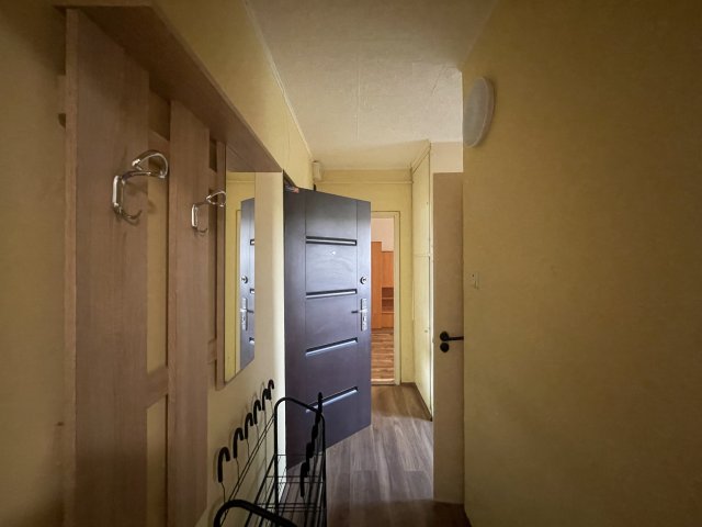 Kiadó téglalakás, albérlet, Miskolcon, Aba utcában, 2 szobás