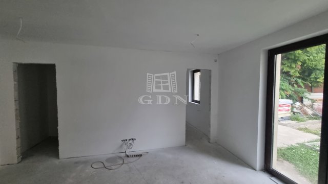 Eladó családi ház, Budapesten, III. kerületben 99.8 M Ft