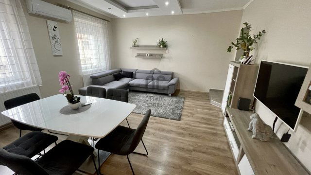 Eladó családi ház, Szombathelyen 143 M Ft, 5 szobás