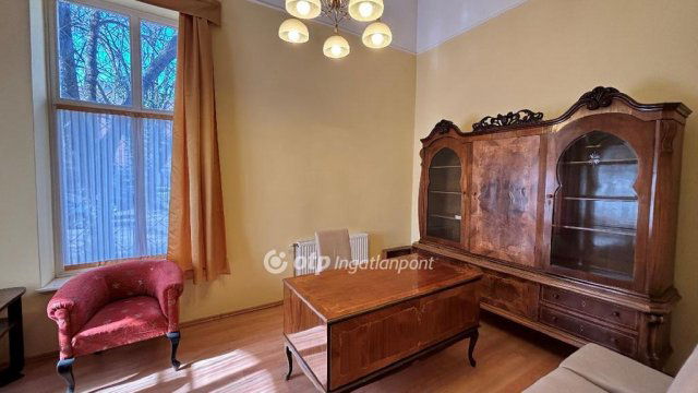 Kiadó téglalakás, albérlet, Békéscsabán 120 E Ft / hó