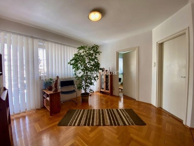Eladó ikerház, Budapesten, XVI. kerületben 199 M Ft, 7 szobás