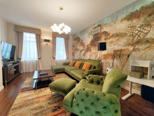 Eladó családi ház, Nyíregyházán 245 M Ft, 5 szobás