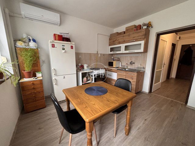 Eladó téglalakás, Szegeden, Hajós utcában 69.9 M Ft, 2 szobás