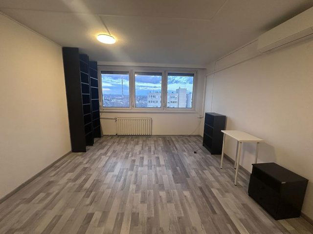 Eladó panellakás, Budapesten, IV. kerületben, Pozsonyi utcában