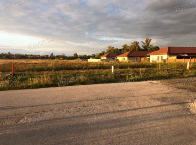 Eladó telek, Nagytarcsán 46.8 M Ft / költözzbe.hu