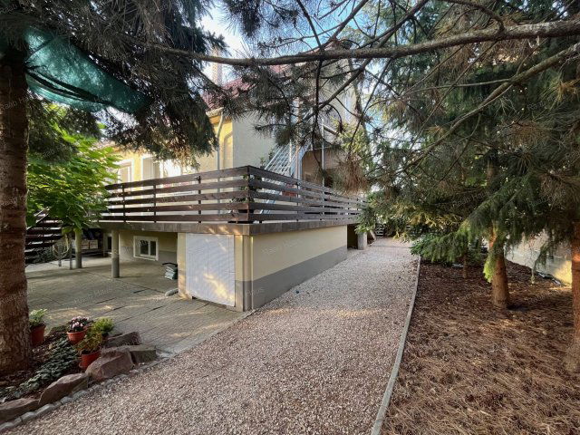 Eladó családi ház, Győrött 98.9 M Ft, 4+2 szobás