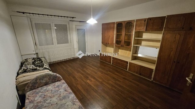 Eladó családi ház, Bodajkon 65 M Ft, 5 szobás
