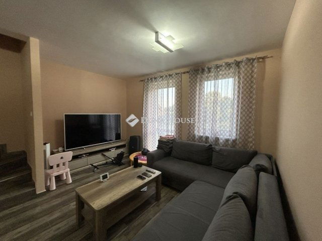 Eladó téglalakás, Aszódon 65 M Ft, 2+1 szobás