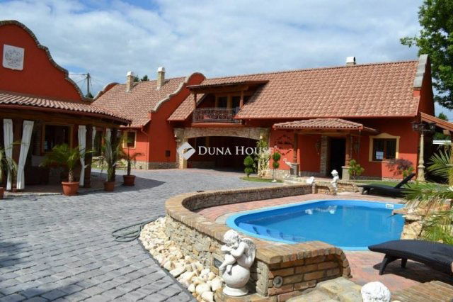 Eladó családi ház, Kiskőrösön 189 M Ft, 4 szobás