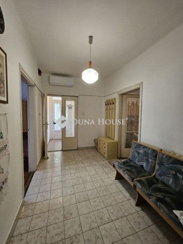 Eladó családi ház, Szigetváron 50 M Ft, 4 szobás