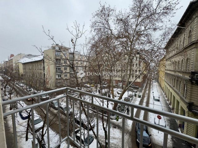 Eladó téglalakás, Budapesten, VIII. kerületben 86 M Ft