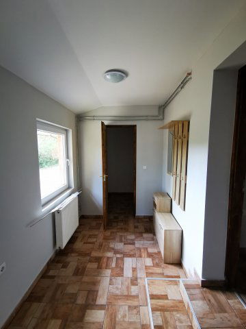 Kiadó családi ház, albérlet, Szegeden, Nefelejcs utcában
