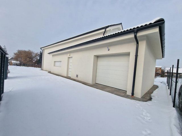 Eladó családi ház, Dunakeszin 199 M Ft, 5 szobás