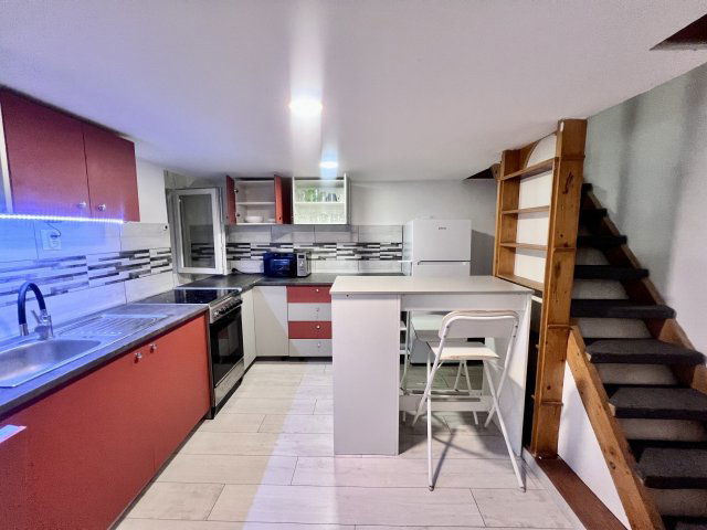 Kiadó téglalakás, albérlet, VI. kerületben, Király utcában