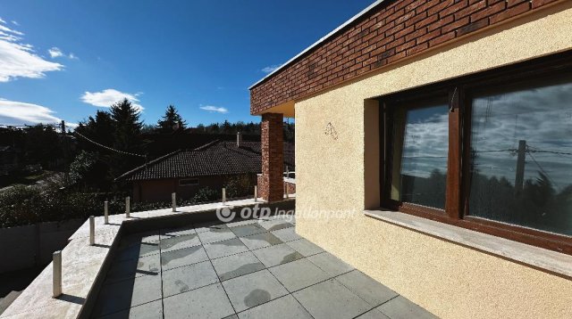 Eladó családi ház, Érden 249.999 M Ft, 5+1 szobás