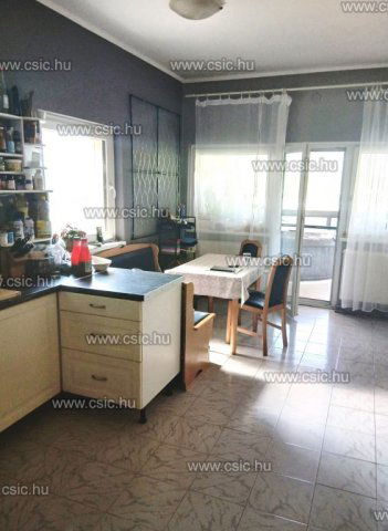 Eladó családi ház, Pilisborosjenőn 129.9 M Ft, 5 szobás