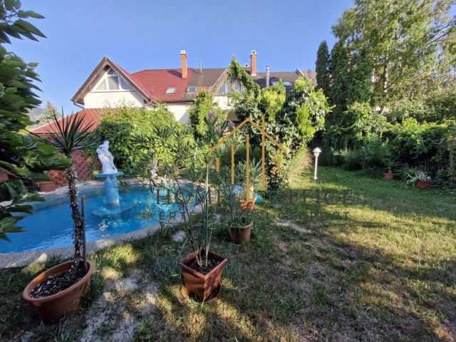 Eladó ikerház, Szigetszentmiklóson 129 M Ft, 5 szobás