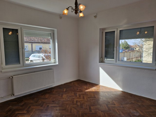 Eladó családi ház, Abonyban 36.9 M Ft, 3 szobás