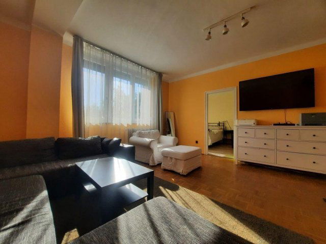 Kiadó panellakás, albérlet, Debrecenben 270 E Ft / hó