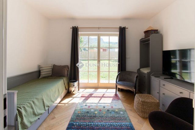 Eladó családi ház, Badacsonytomajon 285 M Ft, 4 szobás