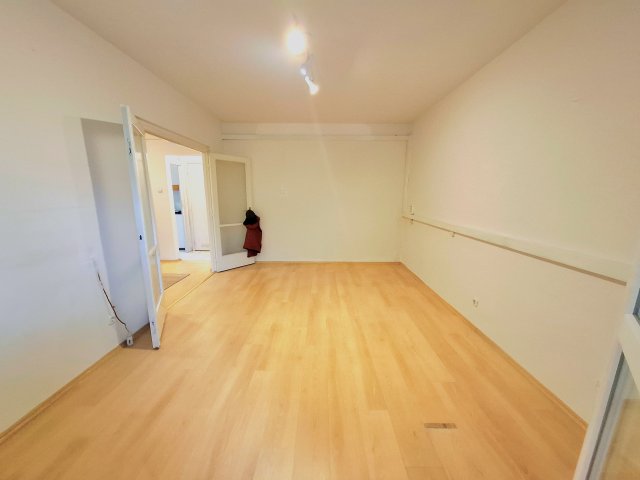 Eladó panellakás, Budapesten, X. kerületben, Hungária körúton