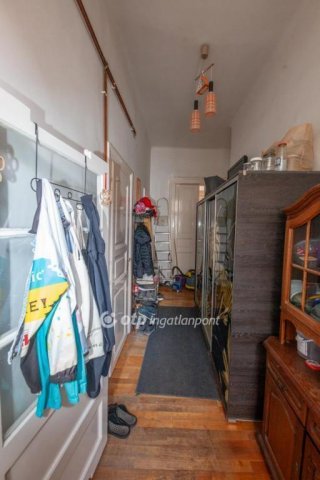 Eladó téglalakás, Budapesten, VI. kerületben 99.8 M Ft, 2 szobás