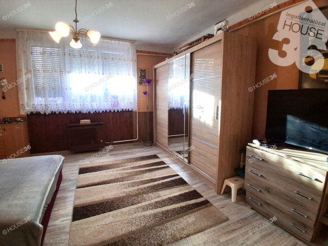 Eladó téglalakás, Kecskeméten 41.9 M Ft, 2 szobás