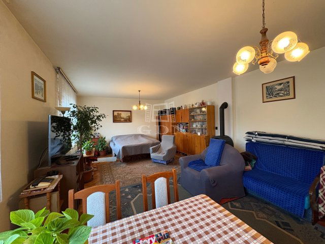 Eladó családi ház, Veresegyházon 109.9 M Ft, 5 szobás