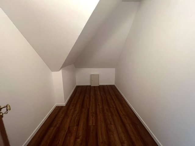 Eladó családi ház, Leányfaluban 199 M Ft, 6 szobás