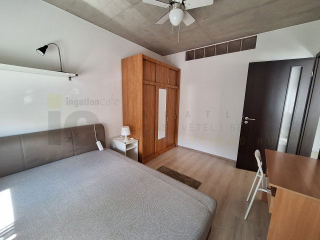Kiadó téglalakás, albérlet, Szegeden, Bécsi körúton, 2 szobás