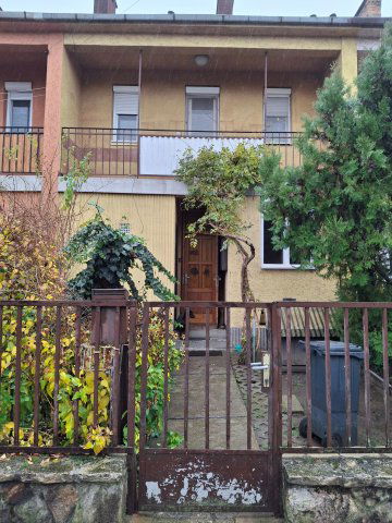 Eladó sorház, Balassagyarmaton 42 M Ft, 2+1 szobás