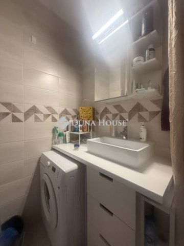 Eladó téglalakás, Budapesten, VII. kerületben 49.9 M Ft