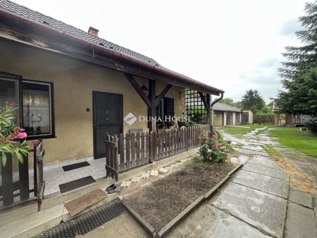 Eladó családi ház, Vasváron 49.99 M Ft, 4 szobás