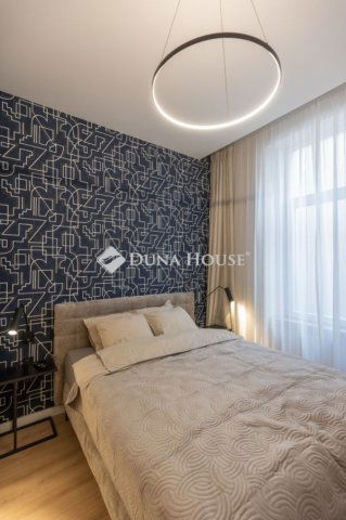 Eladó téglalakás, Budapesten, VI. kerületben 120 M Ft, 3 szobás