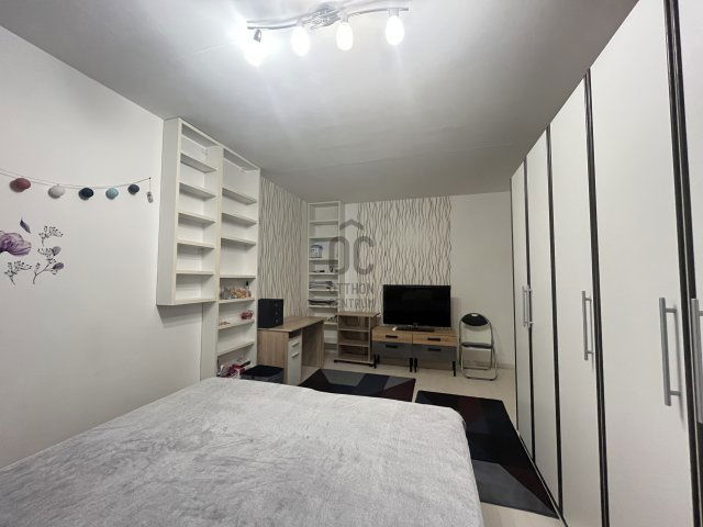 Eladó panellakás, Debrecenben 60.9 M Ft, 2 szobás