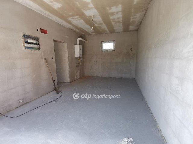 Eladó ikerház, Ráckevén 76 M Ft, 3+1 szobás