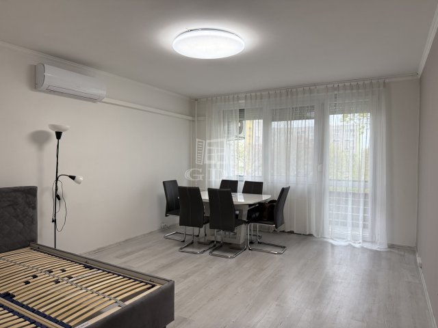 Eladó panellakás, Budapesten, XXI. kerületben 72 M Ft, 2+1 szobás